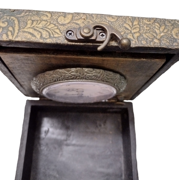 Mantel‎ Clock/Jewelry Box - Picture 7 of 12